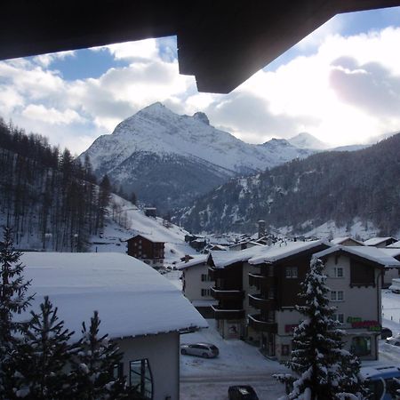 Appartement Haus Aurora à Saas-Grund Extérieur photo