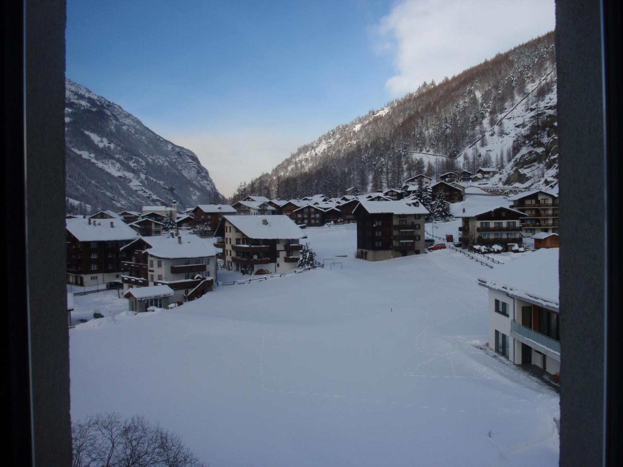 Appartement Haus Aurora à Saas-Grund Extérieur photo
